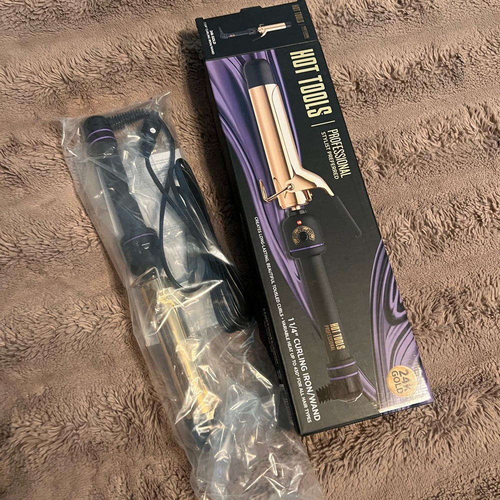 Hot tools 24 k gold 1 1/4 curling iron/ wand